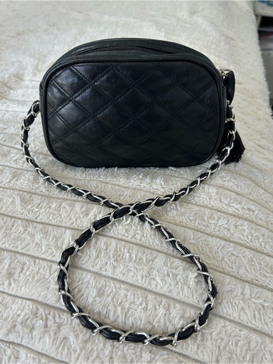 Remo Handbags - Remo Crossbody Bag with Chain Strap